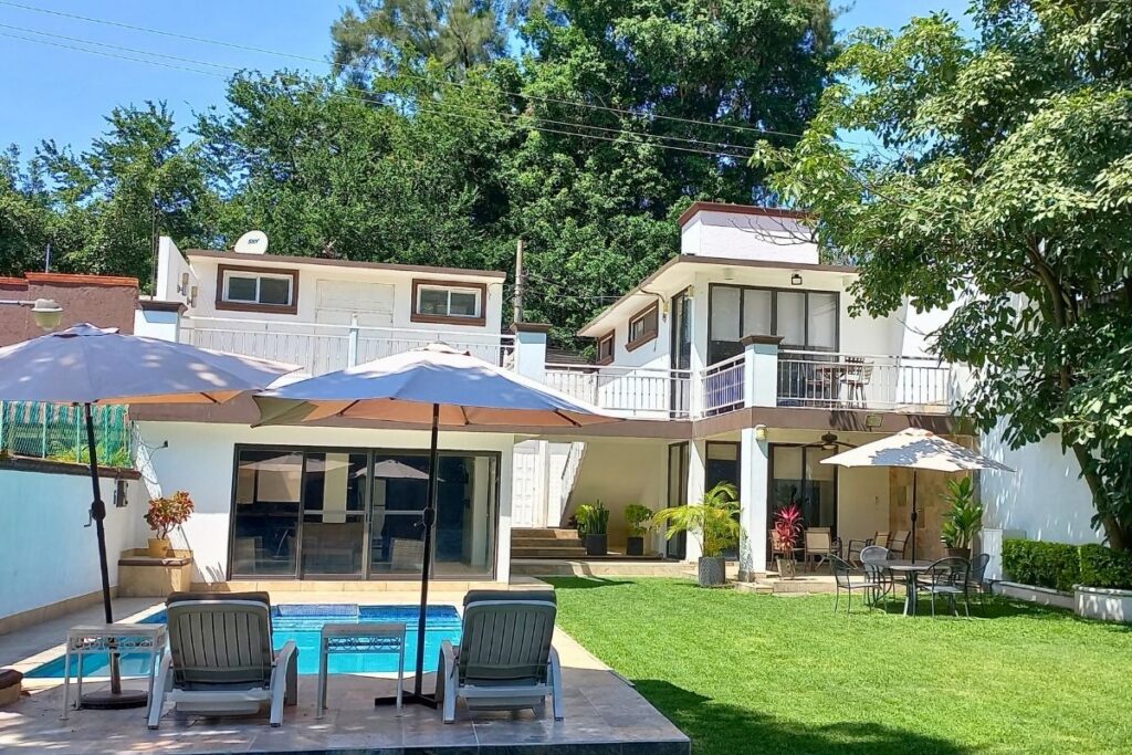 Eucalipto 26, casa de fin de semana con alberca en Cuernavaca - vista principal