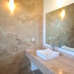 Eucalipto 26, baño de la casa