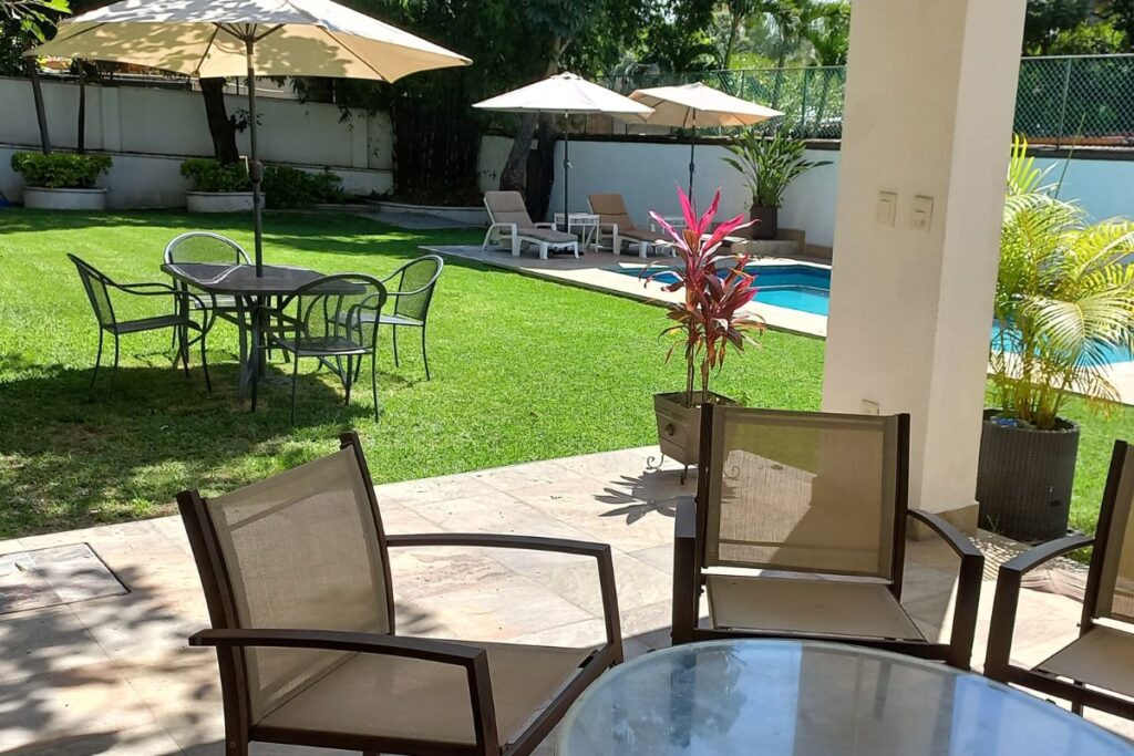 Eucalipto 26, terraza y asador
