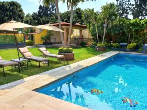 Las Fuentes 34-A, alberca con caldera y jardín en Cuernavaca