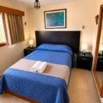 Recámara 2 con cama matrimonial en Villa las Fuentes, Cuernavaca